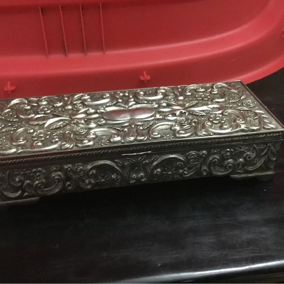 Intricate Silver-plate Decorative jewelry Box, Godinger silver 1992 - Picture 6 of 8